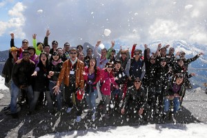Asia Trophy: Participants having fun with snow